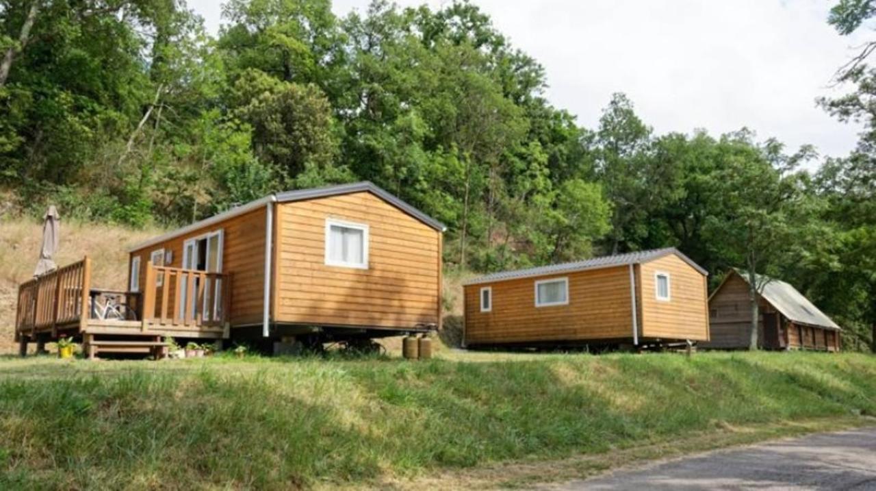 Camping Les Rives Du Lac De Vinca 외부 사진