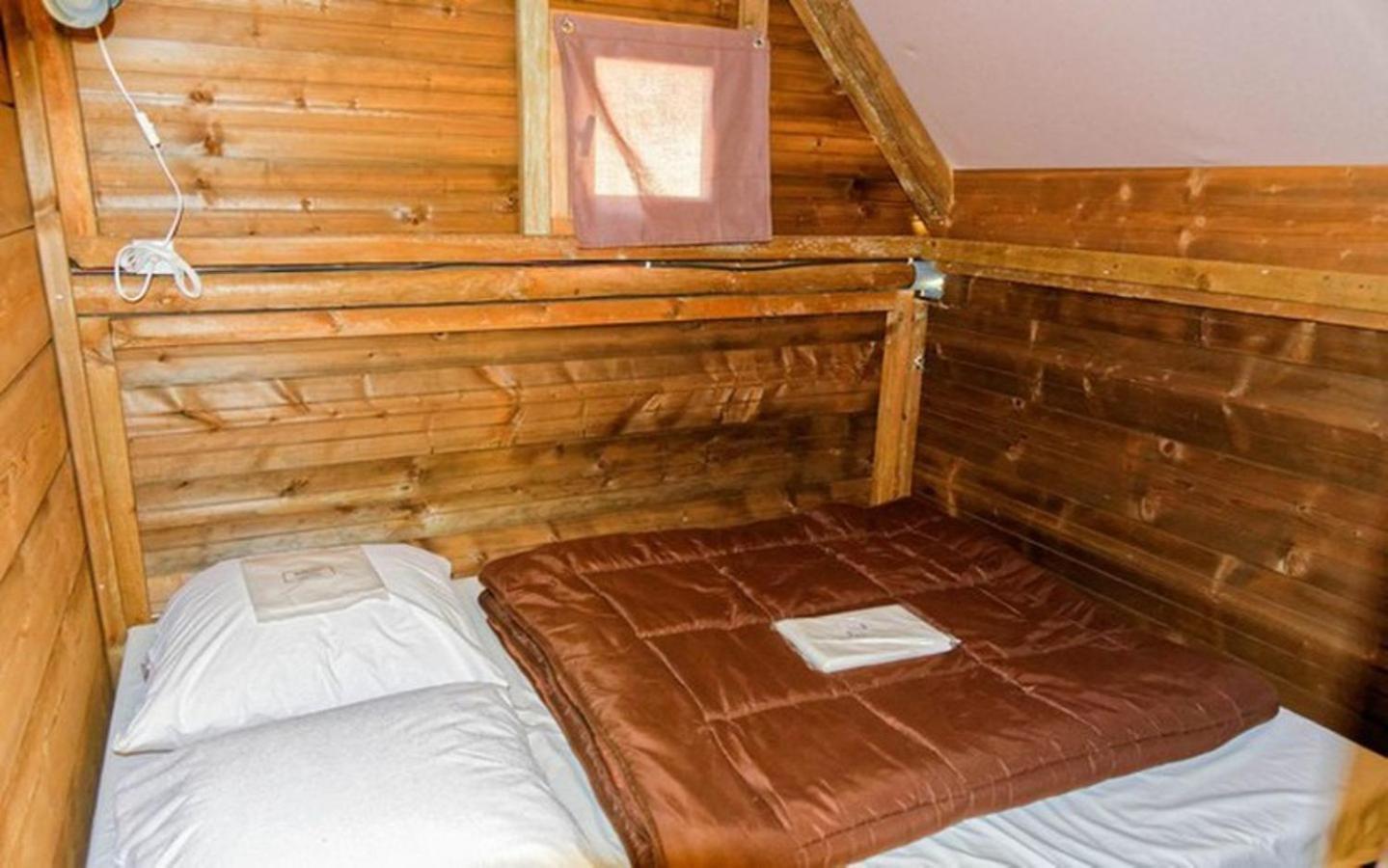 Camping Les Rives Du Lac De Vinca 외부 사진