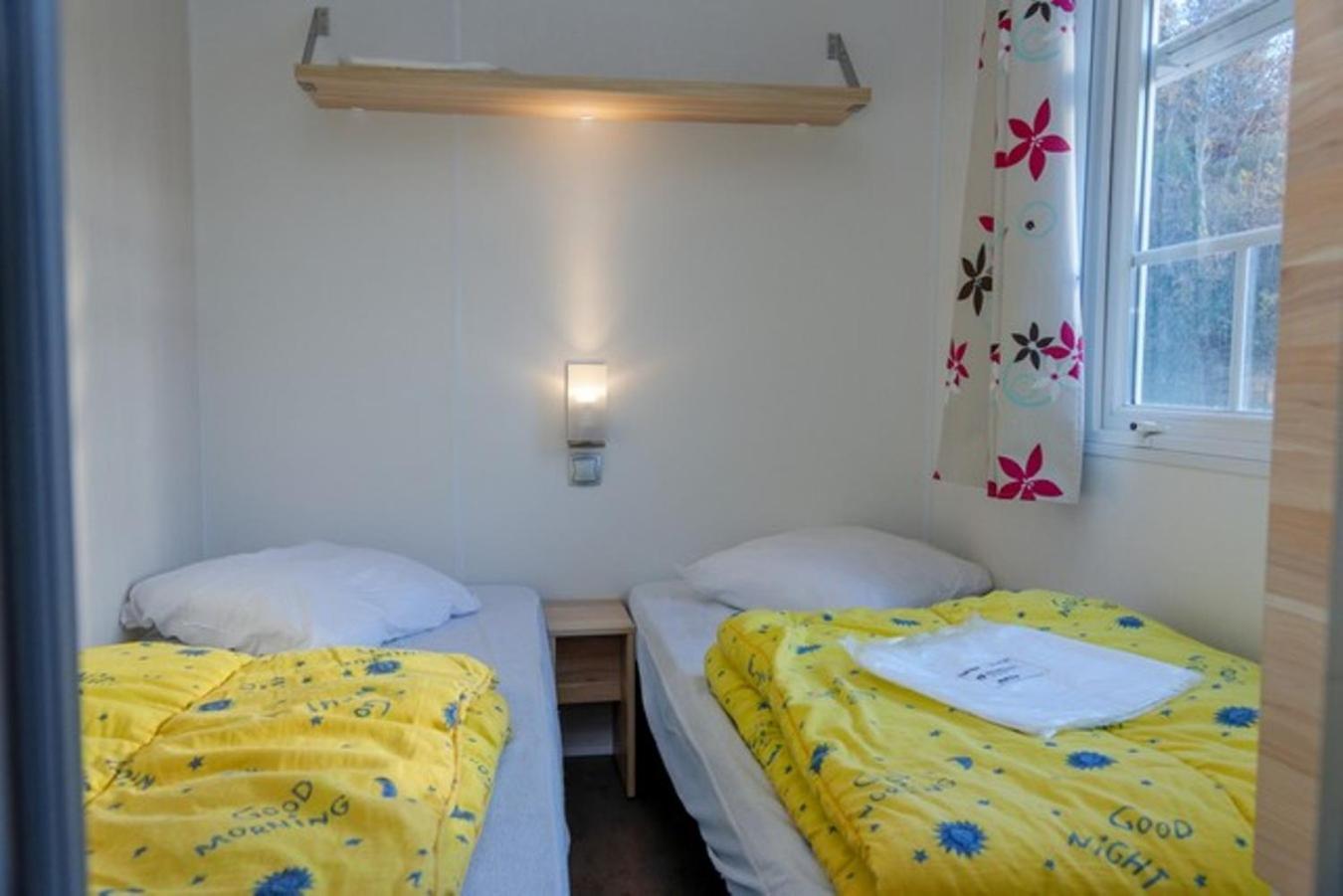 Camping Les Rives Du Lac De Vinca 외부 사진