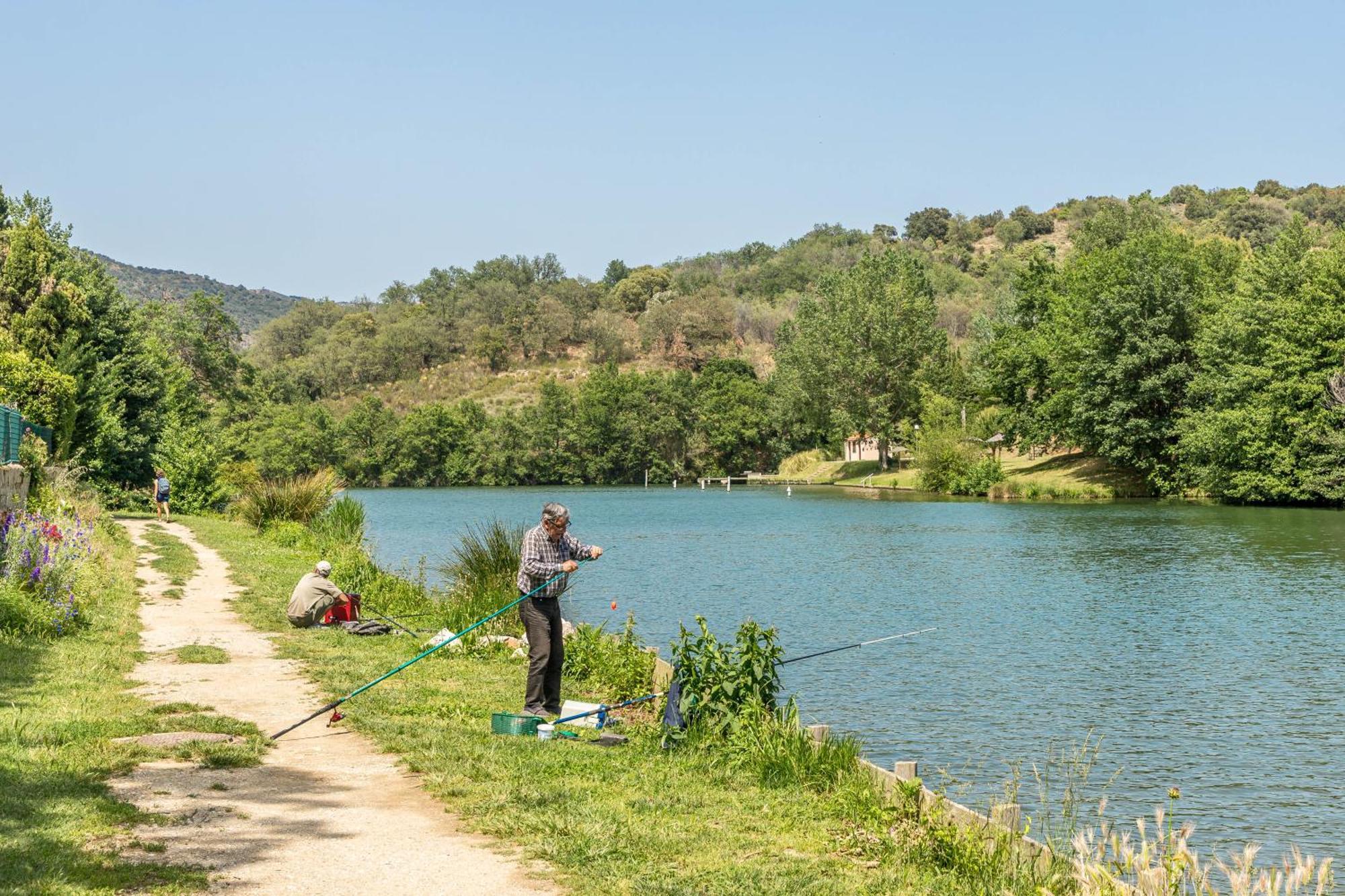 Camping Les Rives Du Lac De Vinca 외부 사진